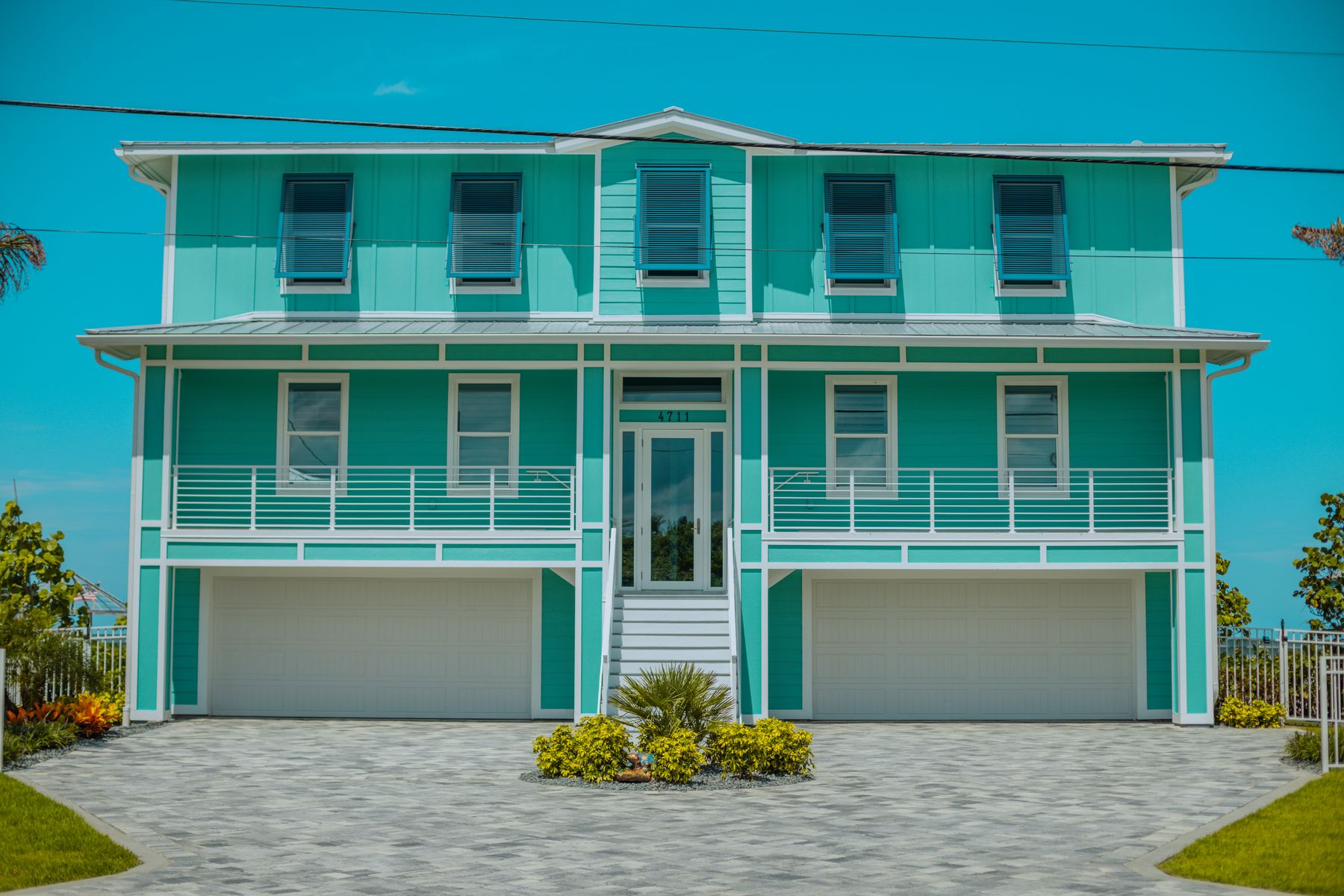 A well-kept Florida coastal home